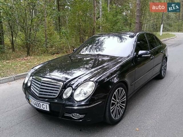 Черный Мерседес Е-Класс, объемом двигателя 2.2 л и пробегом 296 тыс. км за 8700 $, фото 10 на Automoto.ua