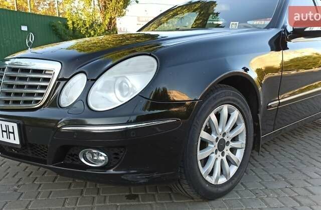 Черный Мерседес Е-Класс, объемом двигателя 3 л и пробегом 420 тыс. км за 10500 $, фото 13 на Automoto.ua