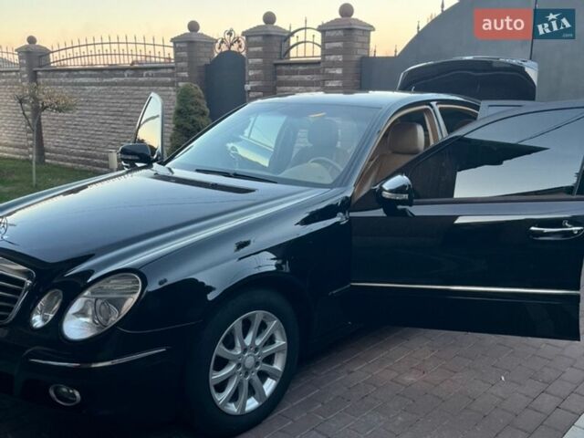 Чорний Мерседес Е-Клас, об'ємом двигуна 2.15 л та пробігом 235 тис. км за 11000 $, фото 2 на Automoto.ua