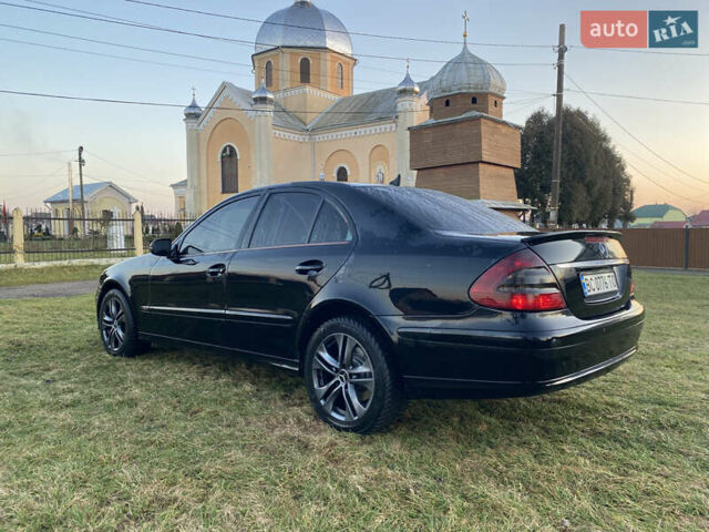 Чорний Мерседес Е-Клас, об'ємом двигуна 2.15 л та пробігом 329 тис. км за 8900 $, фото 6 на Automoto.ua