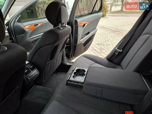 Чорний Мерседес Е-Клас, об'ємом двигуна 1.8 л та пробігом 340 тис. км за 8500 $, фото 12 на Automoto.ua