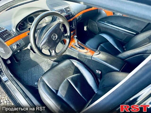 Чорний Мерседес Е-Клас, об'ємом двигуна 2.1 л та пробігом 0 тис. км за 7500 $, фото 5 на Automoto.ua