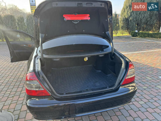Чорний Мерседес Е-Клас, об'ємом двигуна 2.15 л та пробігом 380 тис. км за 10200 $, фото 28 на Automoto.ua