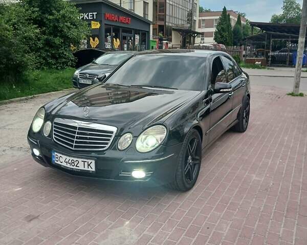 Чорний Мерседес Е-Клас, об'ємом двигуна 3 л та пробігом 263 тис. км за 9700 $, фото 16 на Automoto.ua