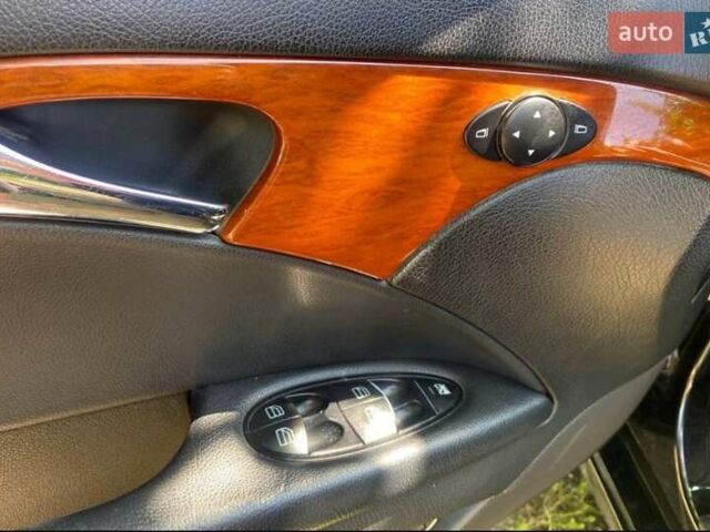 Чорний Мерседес Е-Клас, об'ємом двигуна 2.15 л та пробігом 275 тис. км за 7700 $, фото 12 на Automoto.ua