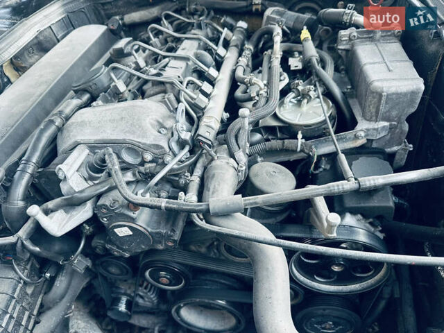 Черный Мерседес Е-Класс, объемом двигателя 2.15 л и пробегом 470 тыс. км за 7999 $, фото 11 на Automoto.ua