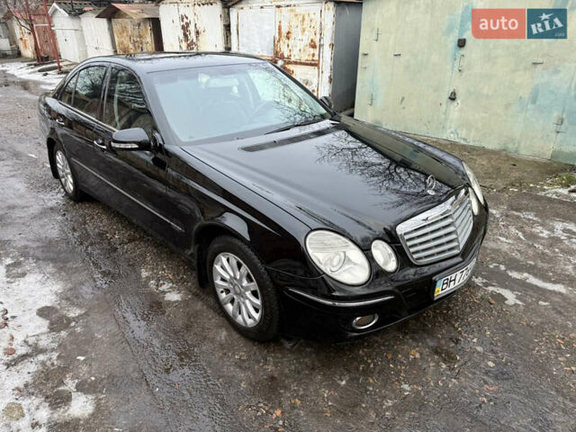 Черный Мерседес Е-Класс, объемом двигателя 1.8 л и пробегом 250 тыс. км за 8777 $, фото 10 на Automoto.ua