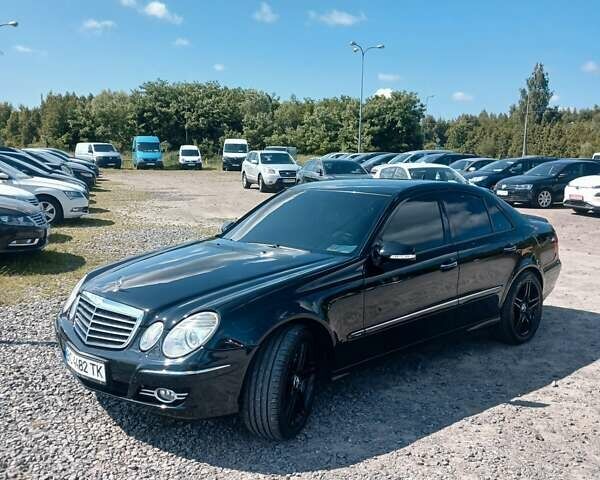 Чорний Мерседес Е-Клас, об'ємом двигуна 3 л та пробігом 263 тис. км за 9700 $, фото 19 на Automoto.ua
