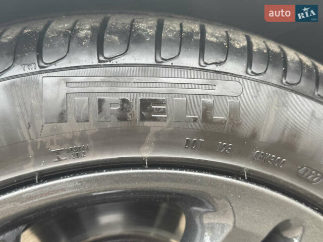 Чорний Мерседес Е-Клас, об'ємом двигуна 2.99 л та пробігом 390 тис. км за 12700 $, фото 11 на Automoto.ua