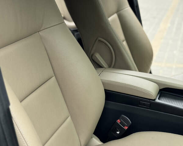 Чорний Мерседес Е-Клас, об'ємом двигуна 2.14 л та пробігом 337 тис. км за 12250 $, фото 42 на Automoto.ua