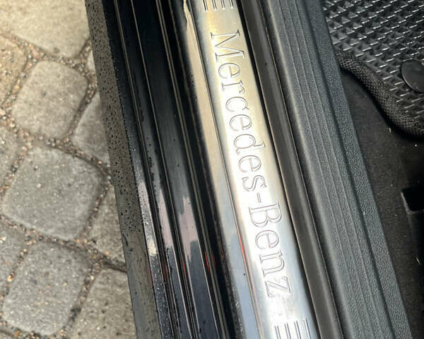 Черный Мерседес Е-Класс, объемом двигателя 2.2 л и пробегом 320 тыс. км за 12300 $, фото 31 на Automoto.ua