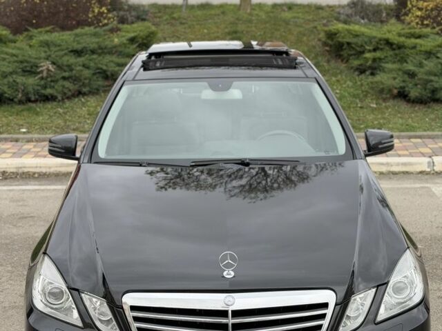 Чорний Мерседес Е-Клас, об'ємом двигуна 2.1 л та пробігом 310 тис. км за 10499 $, фото 13 на Automoto.ua