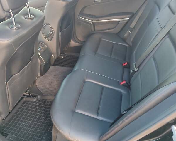 Чорний Мерседес Е-Клас, об'ємом двигуна 2.14 л та пробігом 144 тис. км за 10900 $, фото 17 на Automoto.ua