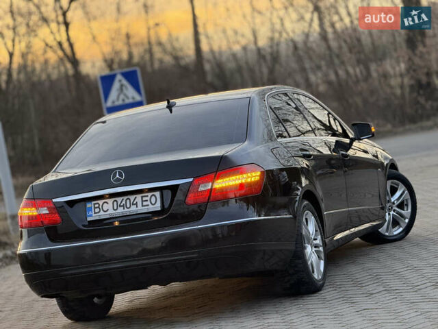 Чорний Мерседес Е-Клас, об'ємом двигуна 2.14 л та пробігом 337 тис. км за 12250 $, фото 14 на Automoto.ua