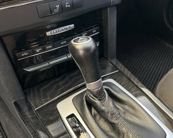 Черный Мерседес Е-Класс, объемом двигателя 2.2 л и пробегом 320 тыс. км за 12500 $, фото 22 на Automoto.ua