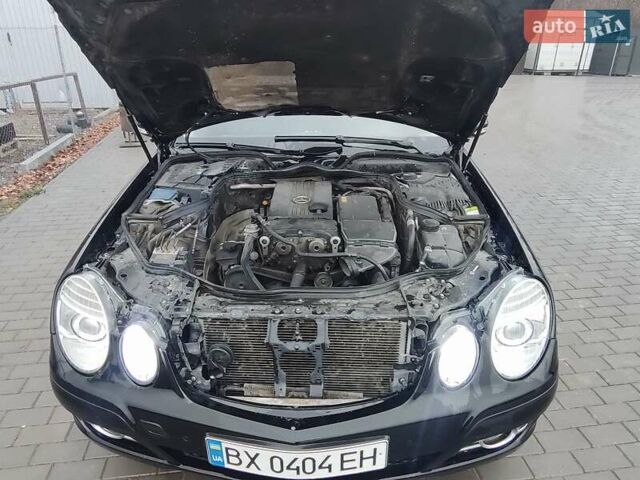 Черный Мерседес Е-Класс, объемом двигателя 1.8 л и пробегом 399 тыс. км за 6800 $, фото 7 на Automoto.ua