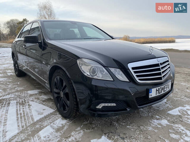 Мерседес Е-Класс 2009 в Львове на Automoto.ua Черный Мерседес Е-Класс, объемом двигателя 2.14 л и пробегом 360 тыс. км за 11600 $, фото 12 на Automoto.ua