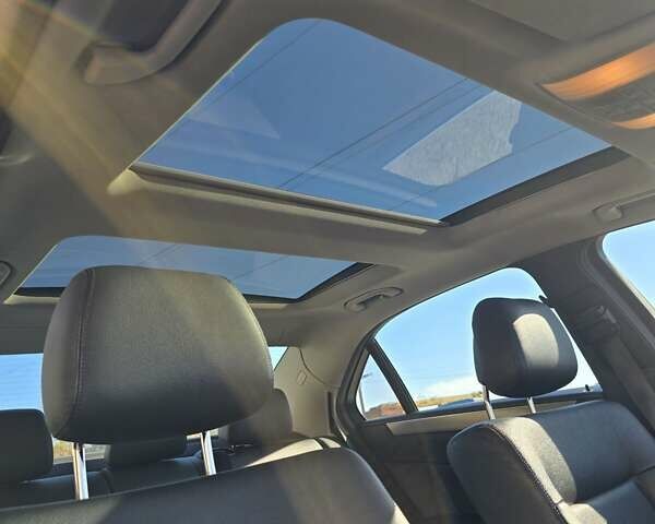 Чорний Мерседес Е-Клас, об'ємом двигуна 2.1 л та пробігом 309 тис. км за 9900 $, фото 12 на Automoto.ua