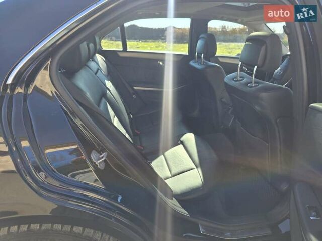Чорний Мерседес Е-Клас, об'ємом двигуна 2.1 л та пробігом 309 тис. км за 9900 $, фото 10 на Automoto.ua