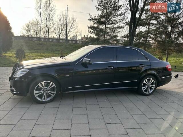 Чорний Мерседес Е-Клас, об'ємом двигуна 3 л та пробігом 324 тис. км за 11999 $, фото 1 на Automoto.ua