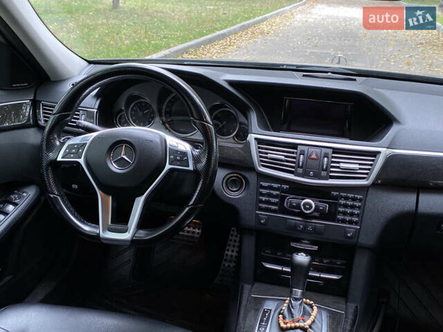 Черный Мерседес Е-Класс, объемом двигателя 2.14 л и пробегом 269 тыс. км за 12900 $, фото 10 на Automoto.ua