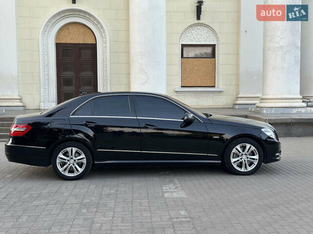 Черный Мерседес Е-Класс, объемом двигателя 3 л и пробегом 225 тыс. км за 11000 $, фото 11 на Automoto.ua