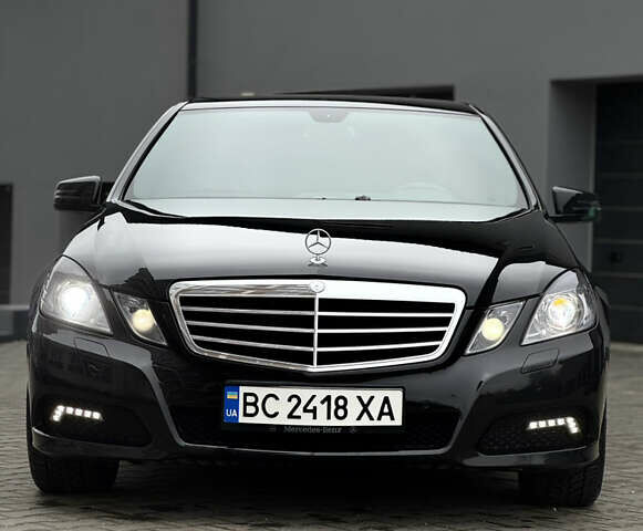 Черный Мерседес Е-Класс, объемом двигателя 2.2 л и пробегом 330 тыс. км за 13500 $, фото 2 на Automoto.ua