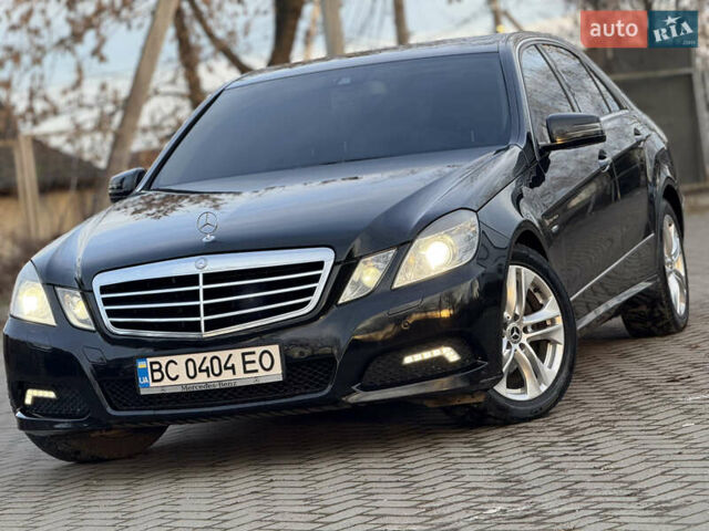 Чорний Мерседес Е-Клас, об'ємом двигуна 2.14 л та пробігом 337 тис. км за 12250 $, фото 7 на Automoto.ua