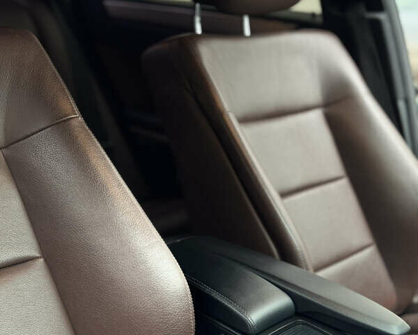 Черный Мерседес Е-Класс, объемом двигателя 2.2 л и пробегом 330 тыс. км за 13500 $, фото 15 на Automoto.ua