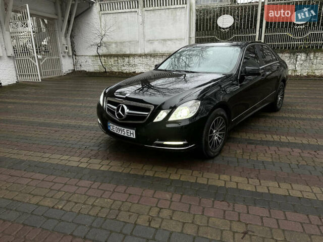 Черный Мерседес Е-Класс, объемом двигателя 2.14 л и пробегом 325 тыс. км за 13000 $, фото 17 на Automoto.ua