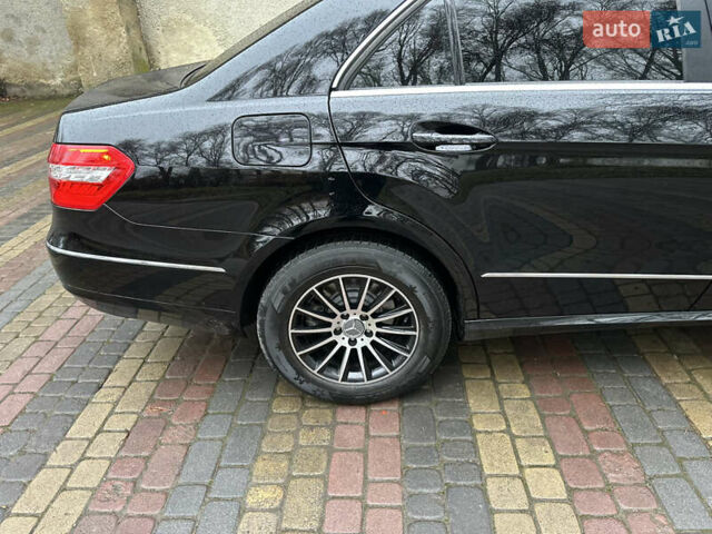 Черный Мерседес Е-Класс, объемом двигателя 2.14 л и пробегом 325 тыс. км за 13000 $, фото 28 на Automoto.ua
