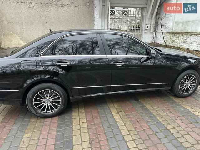 Черный Мерседес Е-Класс, объемом двигателя 2.14 л и пробегом 325 тыс. км за 13000 $, фото 16 на Automoto.ua