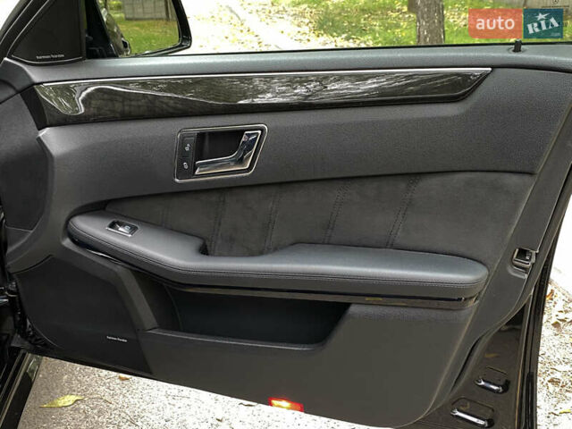 Черный Мерседес Е-Класс, объемом двигателя 2.14 л и пробегом 269 тыс. км за 12900 $, фото 14 на Automoto.ua