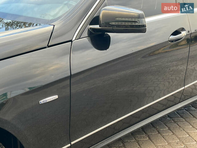 Черный Мерседес Е-Класс, объемом двигателя 2.2 л и пробегом 320 тыс. км за 12300 $, фото 13 на Automoto.ua