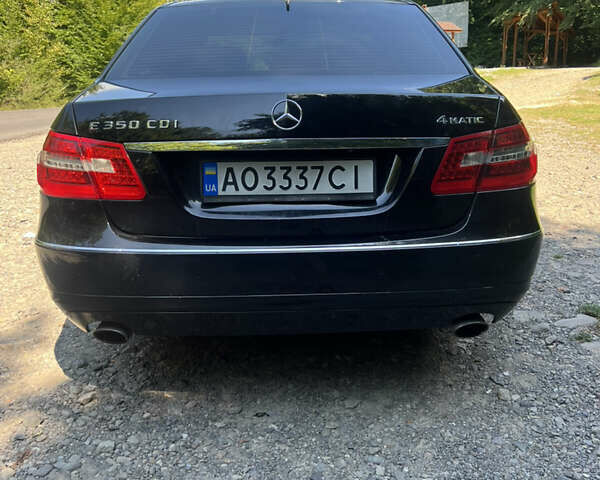 Чорний Мерседес Е-Клас, об'ємом двигуна 2.99 л та пробігом 314 тис. км за 11000 $, фото 6 на Automoto.ua