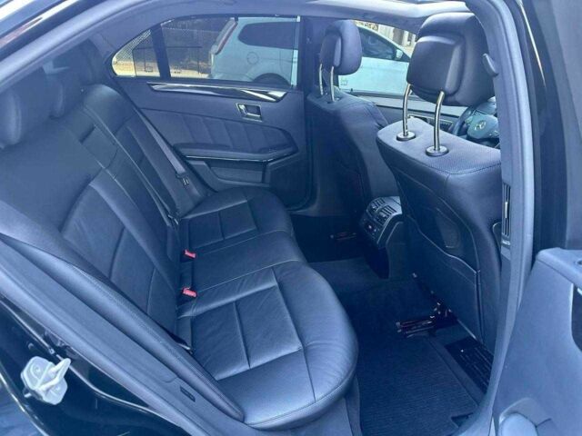 Чорний Мерседес Е-Клас, об'ємом двигуна 3 л та пробігом 218 тис. км за 15000 $, фото 3 на Automoto.ua