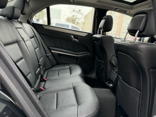 Чорний Мерседес Е-Клас, об'ємом двигуна 2.1 л та пробігом 310 тис. км за 10499 $, фото 7 на Automoto.ua