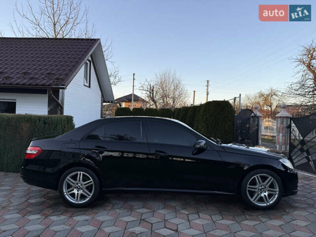 Черный Мерседес Е-Класс, объемом двигателя 2.2 л и пробегом 278 тыс. км за 11350 $, фото 6 на Automoto.ua
