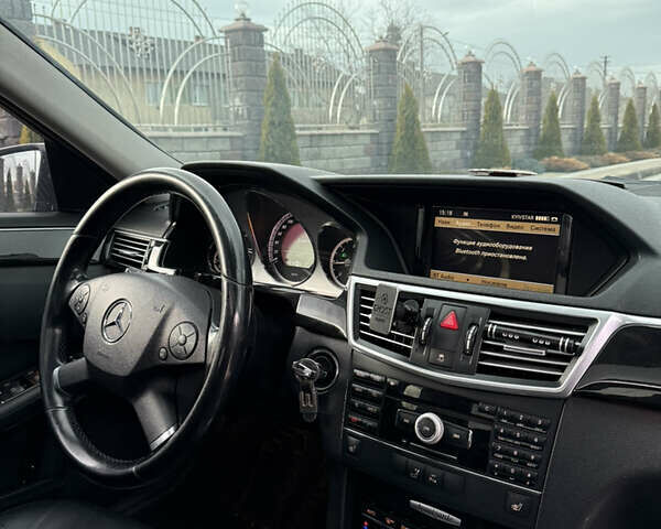 Черный Мерседес Е-Класс, объемом двигателя 2.14 л и пробегом 360 тыс. км за 12100 $, фото 11 на Automoto.ua