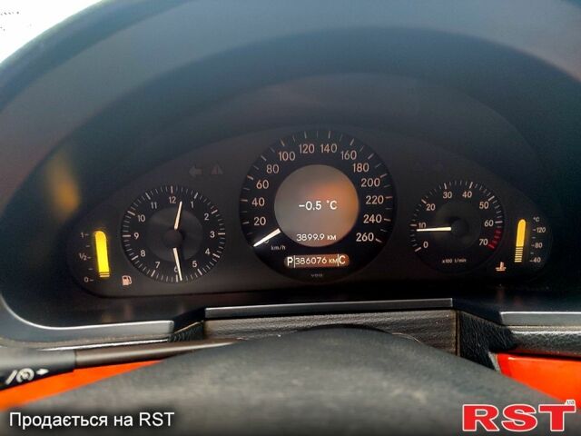 Чорний Мерседес Е-Клас, об'ємом двигуна 1.8 л та пробігом 386 тис. км за 9200 $, фото 6 на Automoto.ua