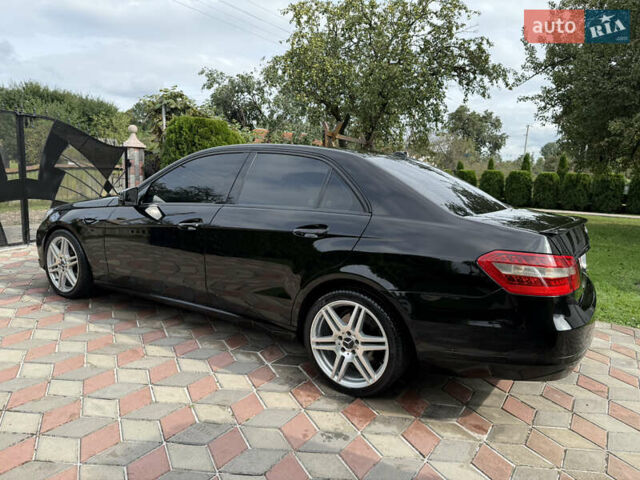 Чорний Мерседес Е-Клас, об'ємом двигуна 2.2 л та пробігом 280 тис. км за 9999 $, фото 24 на Automoto.ua