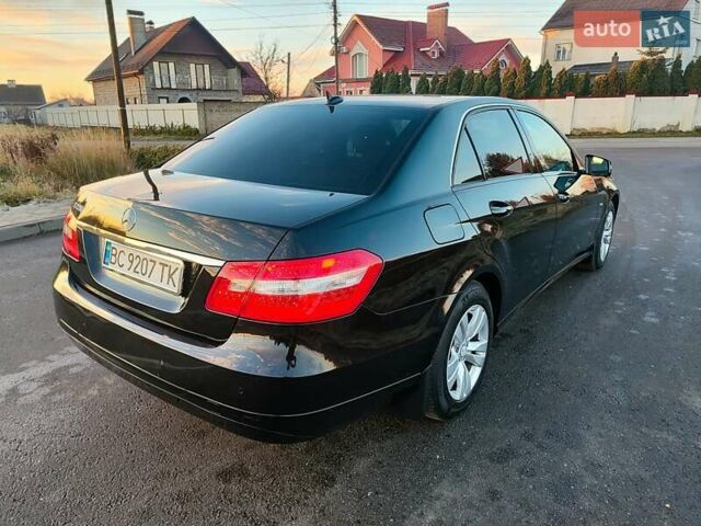 Чорний Мерседес Е-Клас, об'ємом двигуна 2.14 л та пробігом 144 тис. км за 10900 $, фото 7 на Automoto.ua