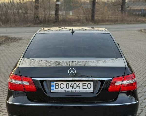 Чорний Мерседес Е-Клас, об'ємом двигуна 2.14 л та пробігом 337 тис. км за 12250 $, фото 20 на Automoto.ua