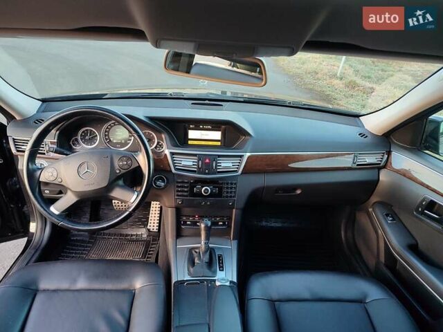 Чорний Мерседес Е-Клас, об'ємом двигуна 2.14 л та пробігом 144 тис. км за 10900 $, фото 10 на Automoto.ua