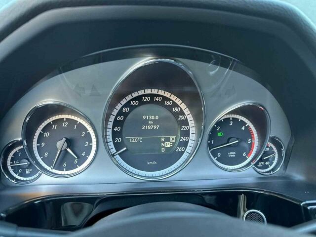 Чорний Мерседес Е-Клас, об'ємом двигуна 3 л та пробігом 218 тис. км за 15000 $, фото 11 на Automoto.ua