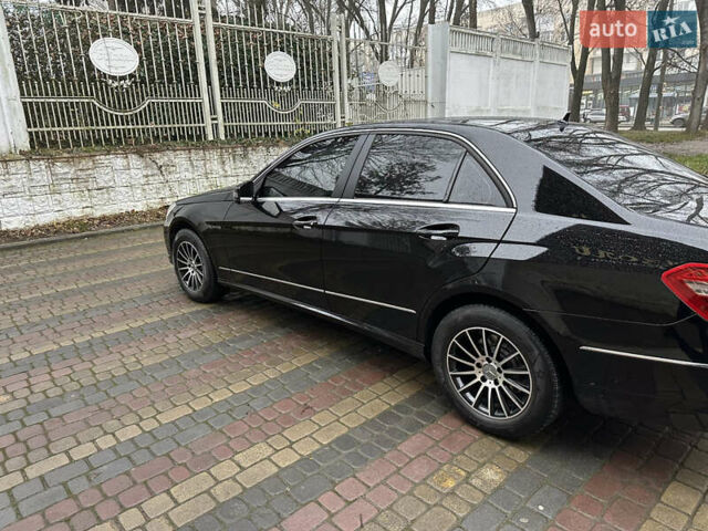 Черный Мерседес Е-Класс, объемом двигателя 2.14 л и пробегом 325 тыс. км за 13000 $, фото 14 на Automoto.ua
