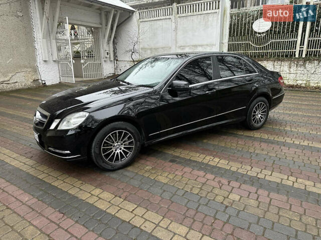 Черный Мерседес Е-Класс, объемом двигателя 2.14 л и пробегом 325 тыс. км за 13000 $, фото 8 на Automoto.ua