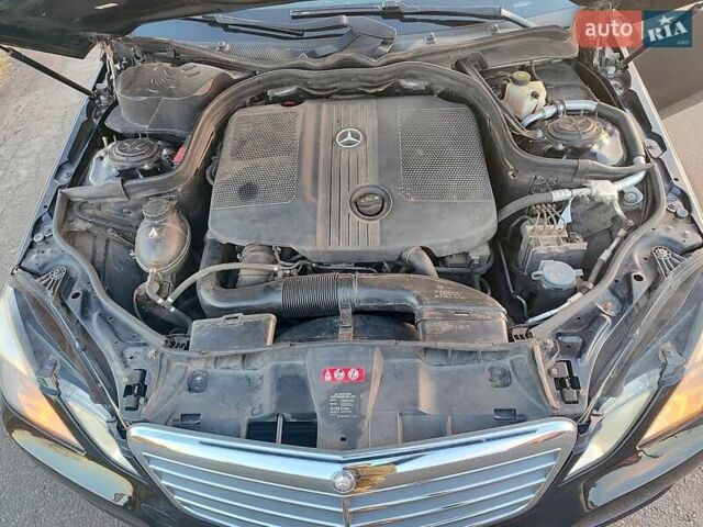 Чорний Мерседес Е-Клас, об'ємом двигуна 2.14 л та пробігом 144 тис. км за 10900 $, фото 19 на Automoto.ua