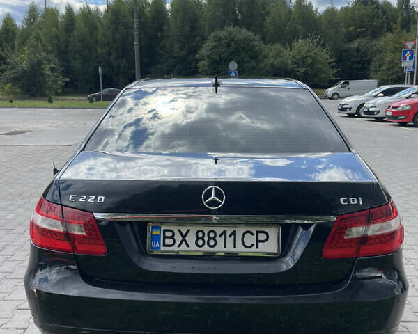 Черный Мерседес Е-Класс, объемом двигателя 2.2 л и пробегом 330 тыс. км за 10500 $, фото 5 на Automoto.ua