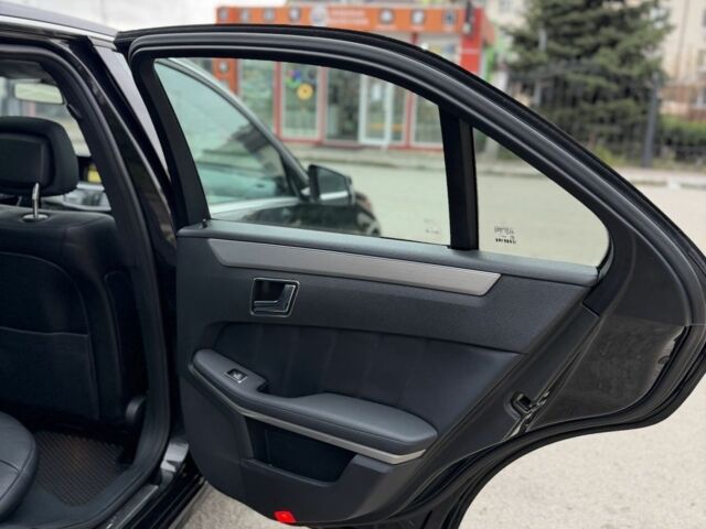 Чорний Мерседес Е-Клас, об'ємом двигуна 2.1 л та пробігом 310 тис. км за 10499 $, фото 9 на Automoto.ua